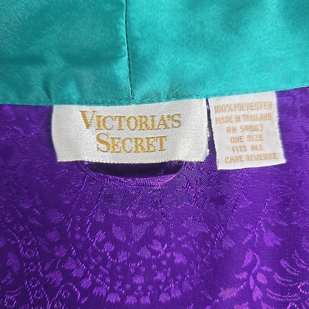 Victoria's Secret VTG Gold Label Satin Robe One Size Purple Green Paisley Retro‎ - Picture 6 of 8